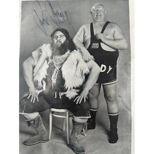 2044B - Two signed wrestling photographs, Giant Haystacks and Big Daddy. UK P&P Group 1 (£16+VAT for the fir... 