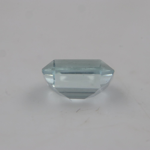 26 - Natural loose aquamarine, emerald cut, 1.3 carats. UK P&P Group 0 (£6+VAT for the first lot and £1+V... 