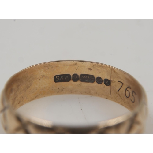 29 - 9ct gold band, size O, 2.4g. UK P&P Group 0 (£6+VAT for the first lot and £1+VAT for subsequent lots... 