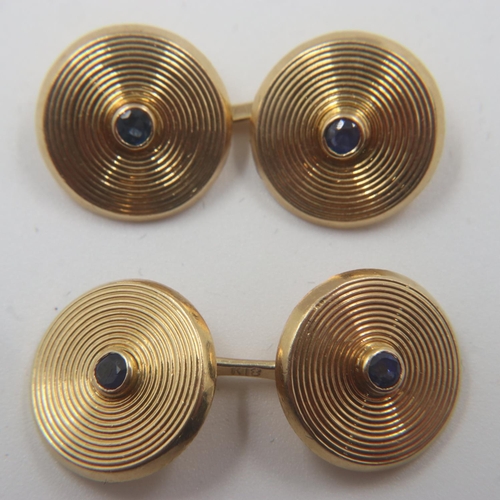 39 - Pair of 18ct gold circular cufflinks, each set with a sapphire, combined 11.7g. UK P&P Group 0 (£6+V... 