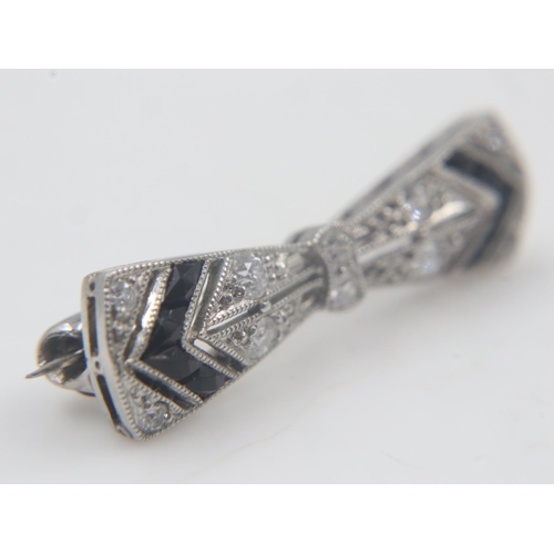 58 - Tiffany and Co, platinum, onyx and diamond brooch, circa 1930. UK P&P Group 1 (£16+VAT for the first... 