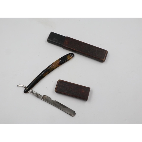 116 - Tortoiseshell effect handle cut throat razor. UK P&P Group 1 (£16+VAT for the first lot and £2+VAT f... 