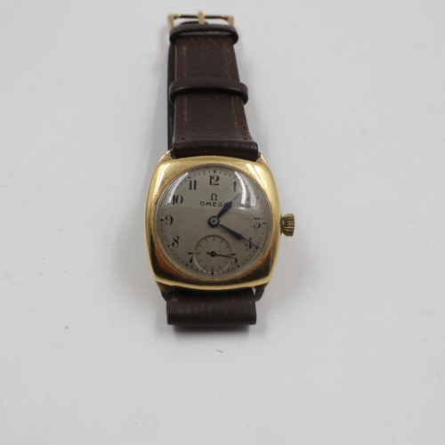 94 - OMEGA: 18ct gold cased 1930s gents wristwatch with subsidiary seconds dial, working at lotting up. T... 