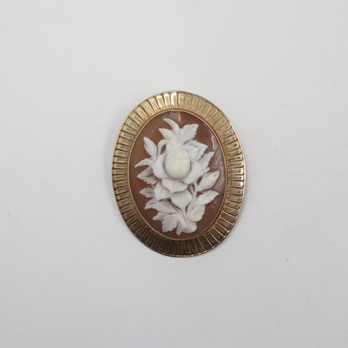 69 - 9ct gold shell cameo brooch, 9.9g. UK P&P Group 1 (£16+VAT for the first lot and £2+VAT for subseque... 