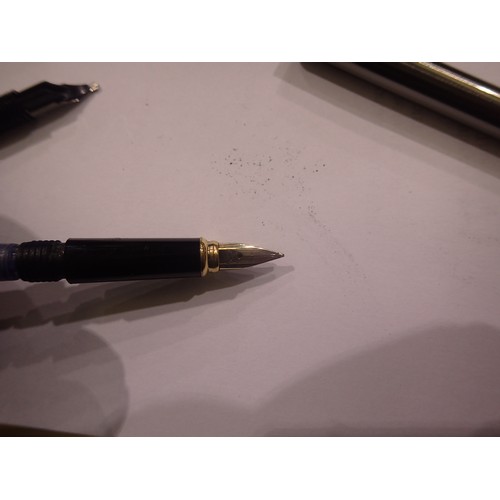 100A - Italian Aurora boxed fountain pen, comes with extra nib, made by Platignum, its an Italic nib. UK P&... 