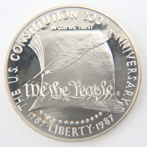 2047 - 1987 USA one dollar Constitution silver commemorative round. UK P&P Group 0 (£6+VAT for the first lo... 