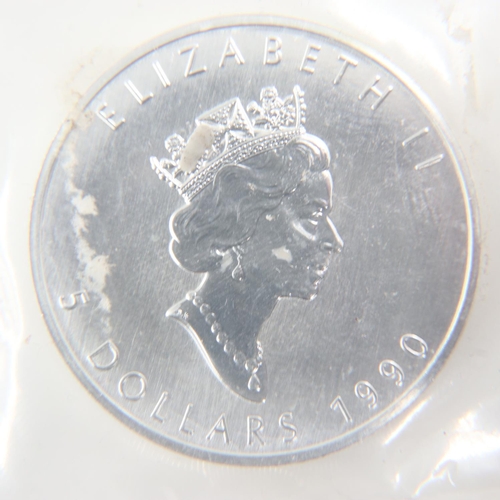 2103 - 1990 Canadian five dollar 1oz silver Maple Leaf round of Elizabeth II - factory sealed. UK P&P Group... 