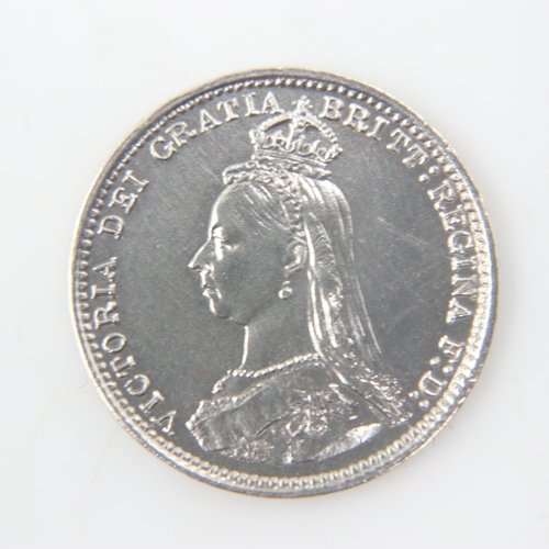 2212 - 1889 silver three pence of Queen Victoria - EF.  UK P&P Group 0 (£6+VAT for the first lot and £1+VAT... 