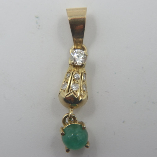 15 - 18ct gold (tested) emerald cabochon and diamond pendant, 2.1g. UK P&P Group 0 (£6+VAT for the first ... 