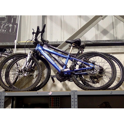 1001 - Two mountain bikes for restoration by Kobe and Carrera. Not available for in-house P&P