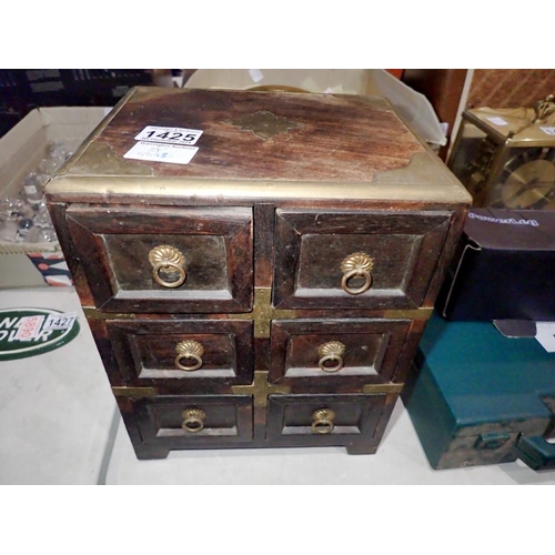 1425 - Miniature oak chest of six drawers. Not available for in-house P&P