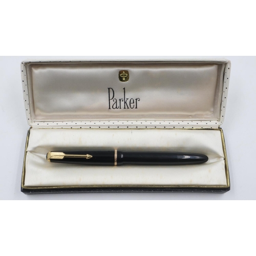 54 - Parker Junior boxed fountain pen with 14ct gold nib. UK P&P Group 1 (£16+VAT for the first lot and £... 