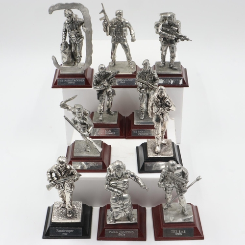 72 - English Miniatures: ten polished pewter military figures on wooden plinths, largest H: 12cm. UK P&P ... 