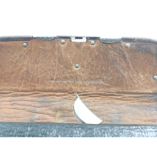 77 - Hallmarked silver mounted leather purse. UK P&P Group 1 (£16+VAT for the first lot and £2+VAT for su... 