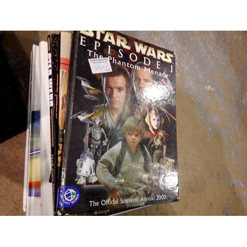 1030J - Mixed Star Wars books. Not available for in-house P&P