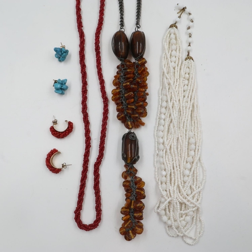 19 - Baltic Amber and coral beaded necklaces, with a pair of turquoise earrings. UK P&P Group 1 (£16+VAT ... 