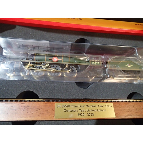 2011 - Hornby R3824, Clan Line, 35028, Centenary Year limited edition 88/1000, 18ct gold plated parts, with... 