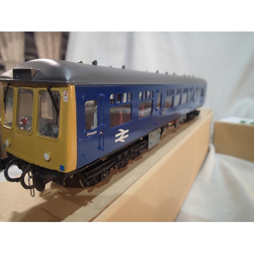 2053 - O gauge West Dale kits to make class 108 DMU, one driving car finished, one centre coach part finish... 