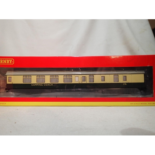 2307 - Hornby R4604 MKI Camping-Coach, green/cream, no. 176, near mint, boxed. UK P&P Group 1 (£16+VAT for ... 