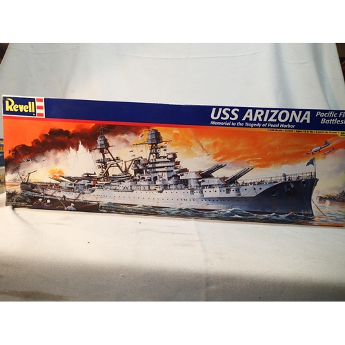 2401 - Revell 1/426 scale model ship, USS Arizona, Pearl Harbour, appears complete, unchecked. UK P&P Group... 