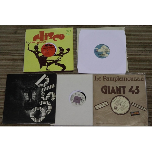 770 - Five collectable Disco/Funk 12 inch singles in very good condition. UK P&P Group 2 (£20+VAT for the ... 