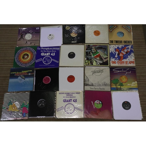 829 - Twenty classic Disco/Funk 12 inch singles including promos. UK P&P Group 4 (£25+VAT per lot)