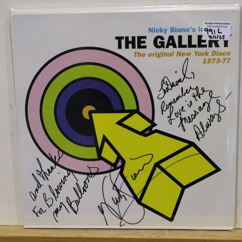 991L - Nicky Siano signed copy of his Legendary Gallery compilation, near mint. UK P&P Group 1 (£16+VAT for... 