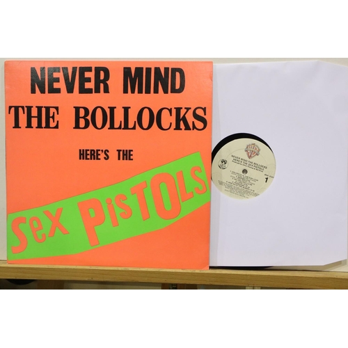 993B - Sex Pistols Never Mind The Bollocks re-issue in near mint condition. UK P&P Group 1 (£16+VAT for the... 