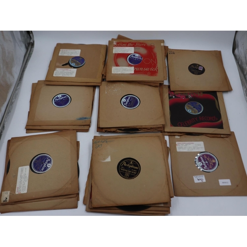 700L - Fifty mixed Parlophone jazz 78s including Louis Armstrong. UK P&P Group 4 (£25+VAT per lot)