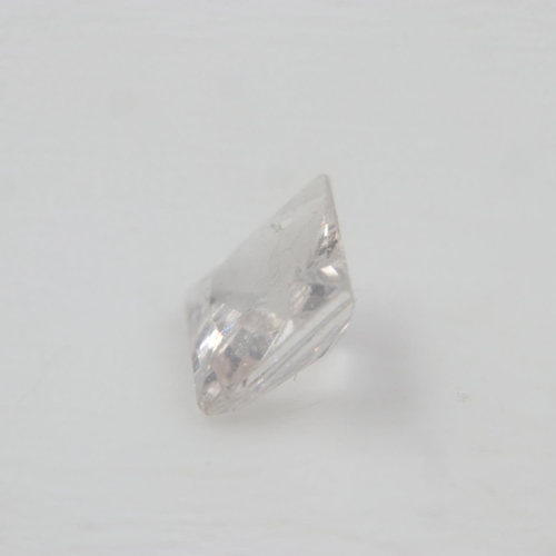 60 - Natural loose white sapphire, emerald cut, 1.37cts. UK P&P Group 0 (£6+VAT for the first lot and £1+... 