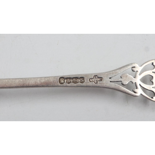 112 - Hallmarked silver tea strainer, 48g. UK P&P Group 1 (£16+VAT for the first lot and £2+VAT for subseq... 