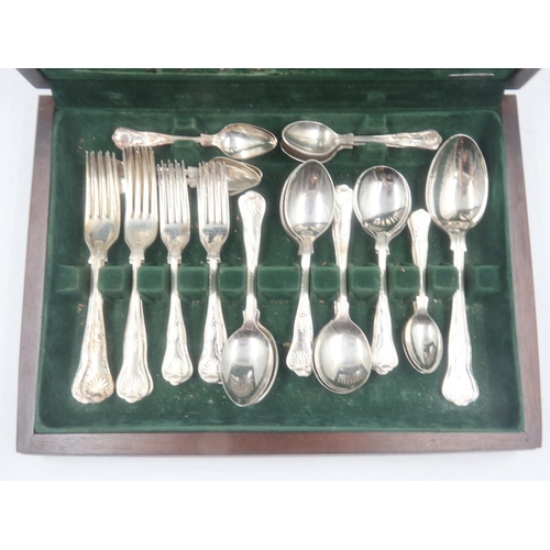 305 - Butlers Cutlery of Sheffield canteen of silver plated cutlery, 50 pieces. Not available for in-house... 