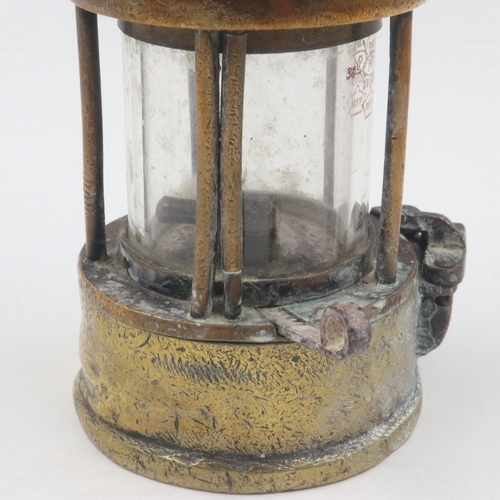 316 - Eccles type 6 safety miners lamp. UK P&P Group 2 (£20+VAT for the first lot and £4+VAT for subsequen... 