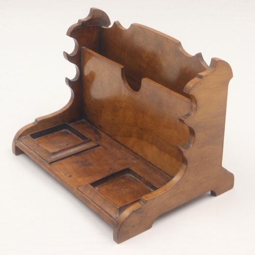 326 - Wooden desk letter rack, W: 16.5cm.  UK P&P Group 1 (£16+VAT for the first lot and £2+VAT for subseq... 