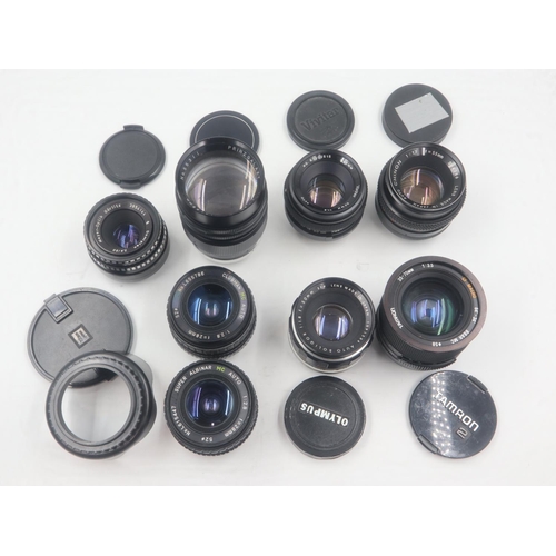 332 - Collection of SLR lenses, mostly prime, including Tamron & Vivitar. Not available for in-house P&P