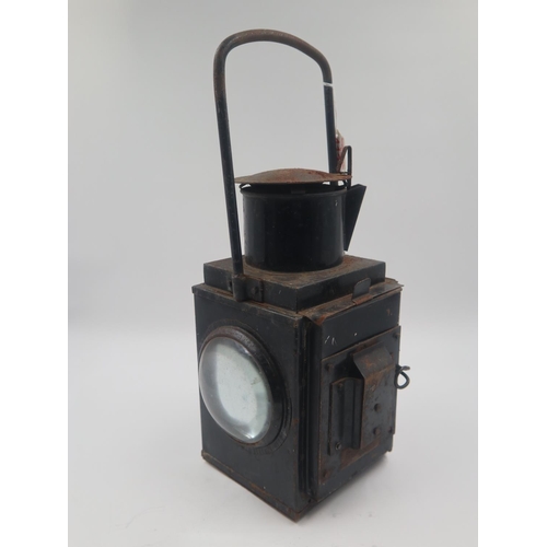 369 - British Railway guards van lantern, with bullseye lens. Not available for in-house P&P