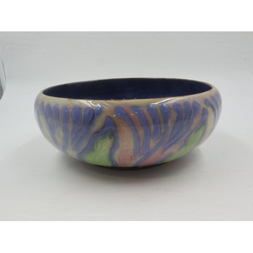 267 - Royal Doulton Lambeth centre bowl with inverted rim, D: 22cm. UK P&P Group 2 (£20+VAT for the first ... 