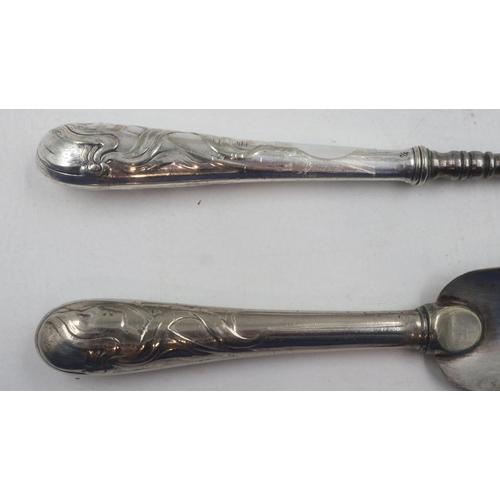 112A - Art Nouveau W.M.F shoe horn and button hook. UK P&P Group 1 (£16+VAT for the first lot and £2+VAT fo... 