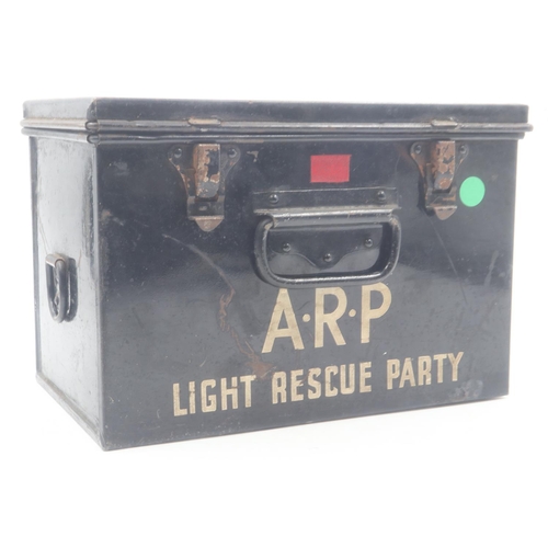 2061 - ARP Light Rescue Party first aid tin. UK P&P Group 2 (£20+VAT for the first lot and £4+VAT for subse... 