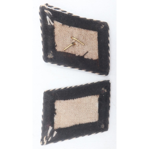 2075 - Third Reich pair of SS Allgemeine Scarführers (Corporal) Collar Tabs. UK P&P Group 1 (£16+VAT for th... 