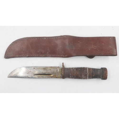 2100 - Hunting knife in leather sheath, marked CASE XX to ricasso and numbered 337-6. UK P&P Group 2 (£20+V... 