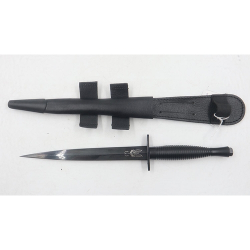 2105 - Current issue black Commando dagger engraved with SAS Logo. UK P&P Group 2 (£20+VAT for the first lo... 