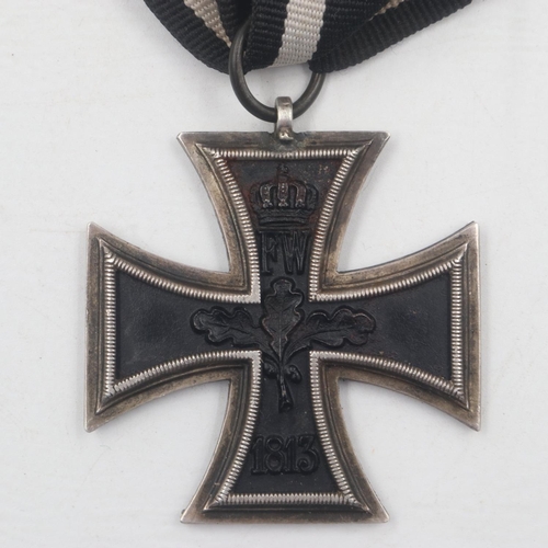 2173 - WWI Imperial German Iron Cross 2nd Class. 3 part construction with an iron core. UK P&P Group 1 (£16... 