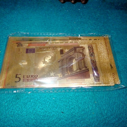 1065 - Full set of gold plated Euro bank notes. UK P&P Group 1 (£16+VAT for the first lot and £2+VAT for su... 