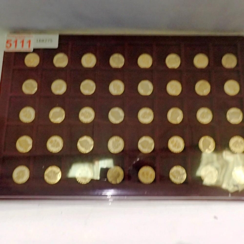 1141 - Tray of 40 King George iii gambling tokens. UK P&P Group 1 (£16+VAT for the first lot and £2+VAT for... 