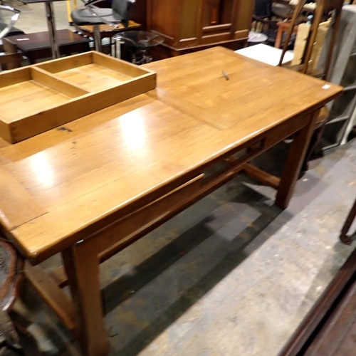 1681 - Large oak dining table, 90 x 180 x 78 cm. extended L: 282 cm. Not available for in-house P&P