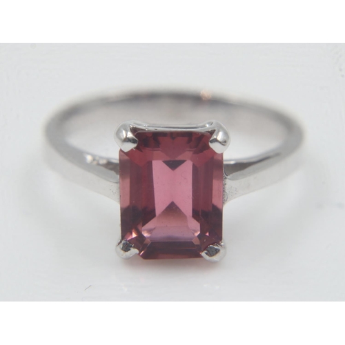 21 - 18ct white gold and emerald-cut tourmaline ring, size I/J , 2.7g. UK P&P Group 0 (£6+VAT for the fir... 