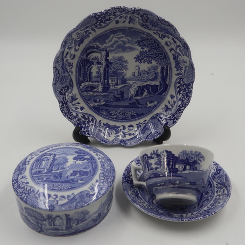 142 - Spode tea service and further ceramics in the Italian Garden pattern, including covered cheese dish,... 