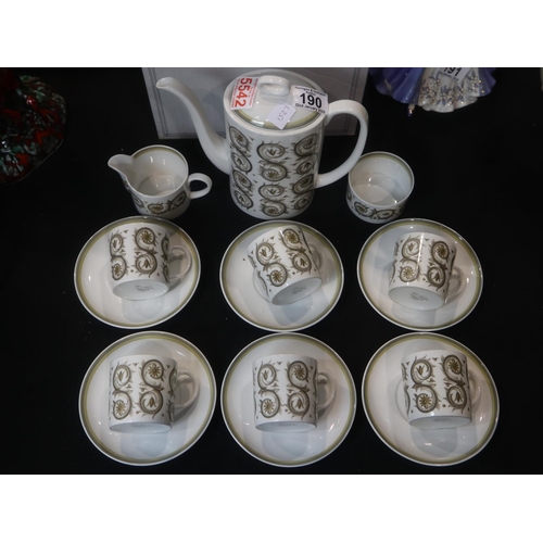 190 - Susie Cooper coffee service of fifteen pieces in the Venetia pattern, with a 1 1/2-pint coffee pot. ... 