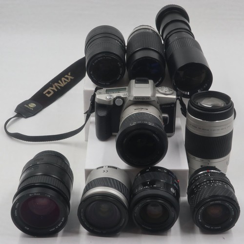 95 - Large selection of Minolta AF lenses and Minolta Dynax camera. UK P&P Group 3 (£30+VAT for the first... 